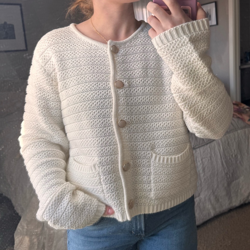 NWT Joie White Knitted Cardigan with Ivory/Pearl Buttons